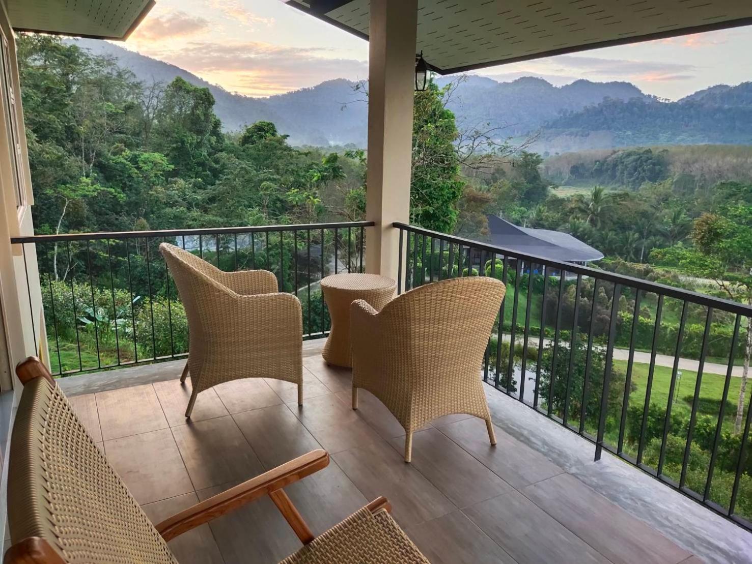 Khaolak Blue Sky Villa Khao Lak Eksteriør billede