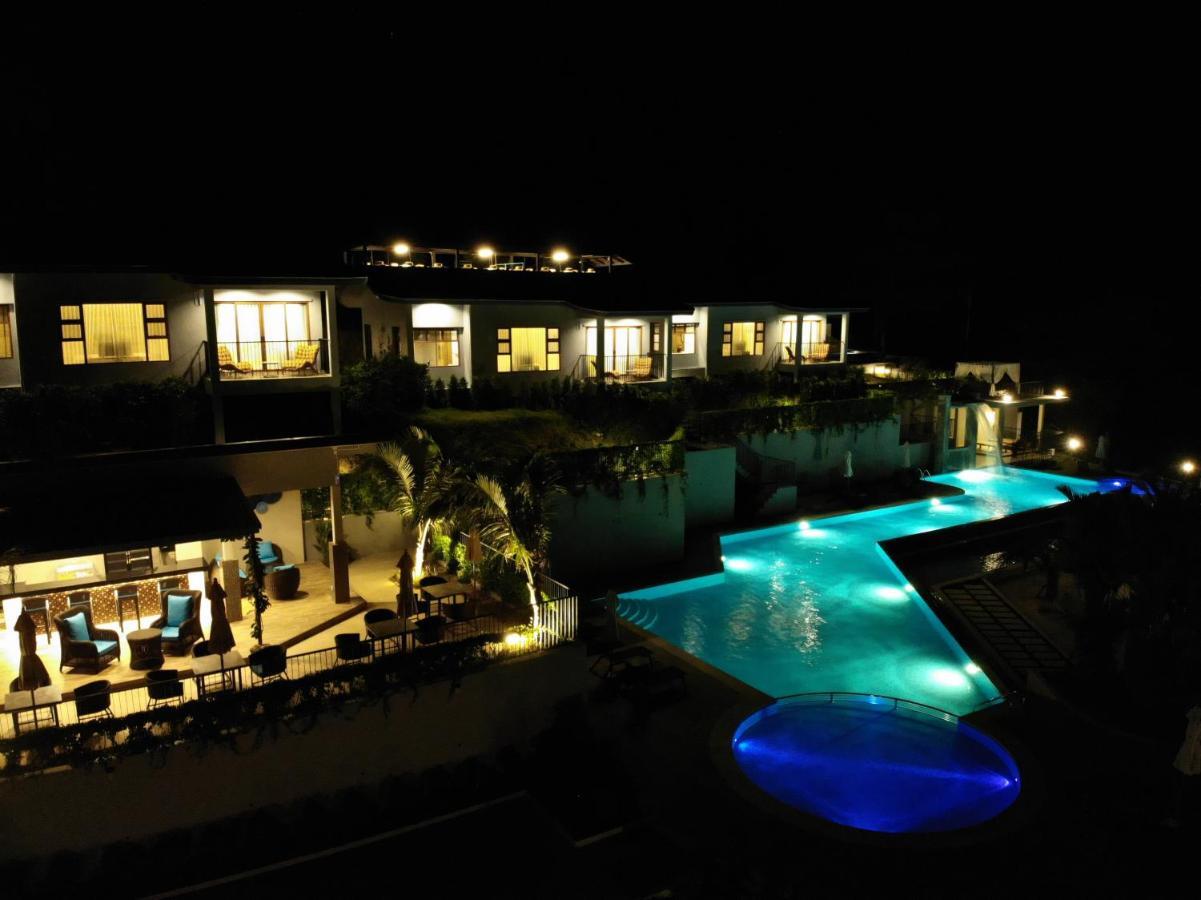Khaolak Blue Sky Villa Khao Lak Eksteriør billede